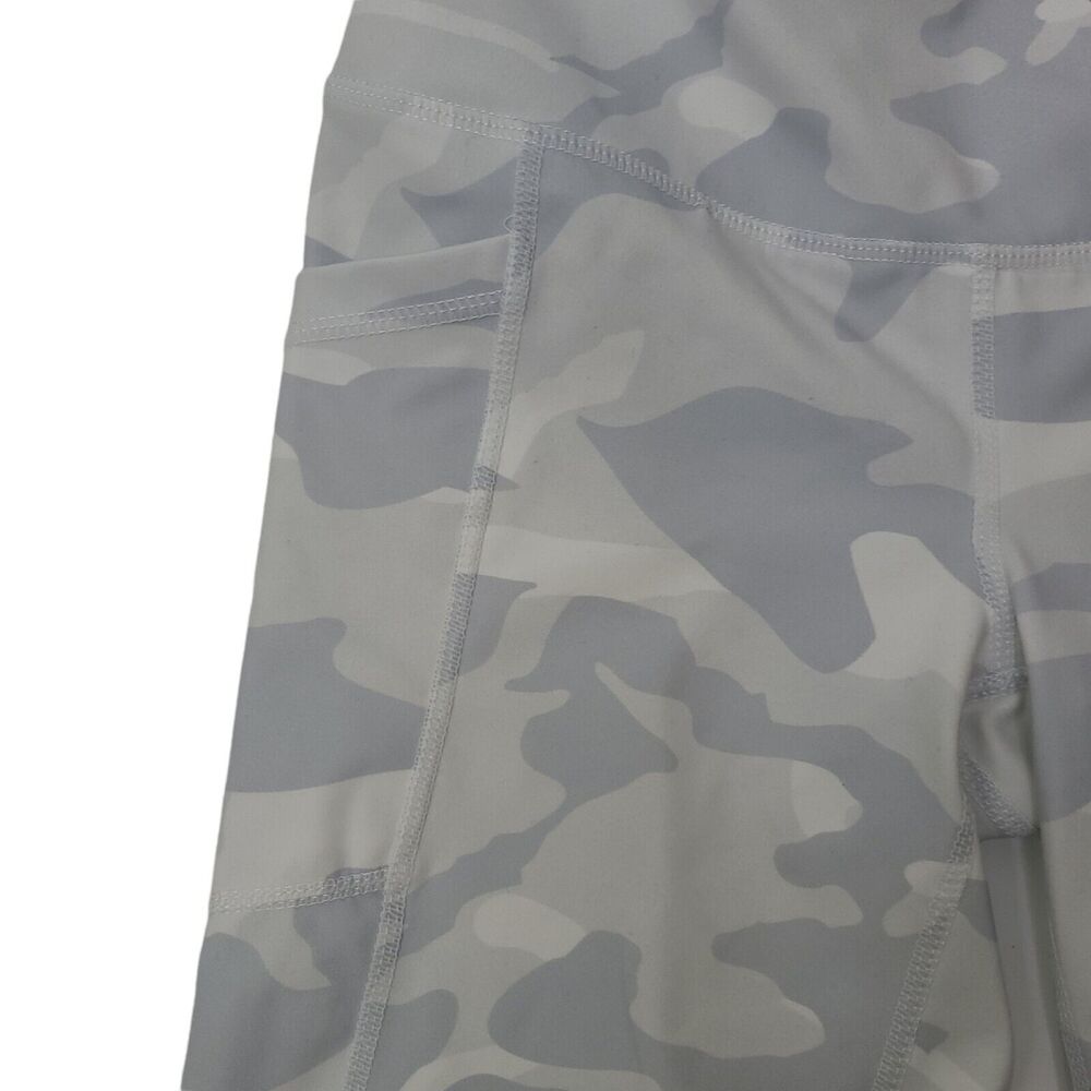 Yogalicious Lux Womens Extra Small Midrise Bike Shorts Gray Camo‎ Spandex - Picture 3 of 8